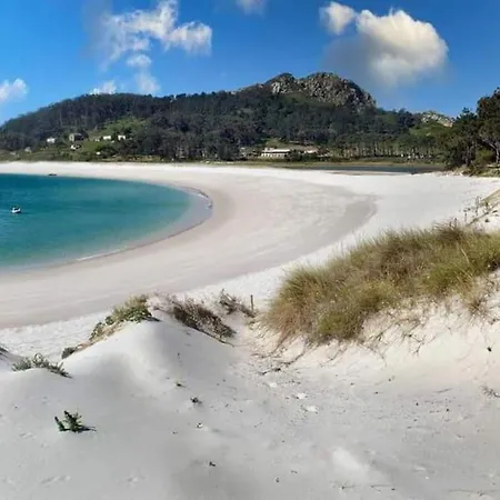 Cerca Del Puerto Deportivo Y De La Playa